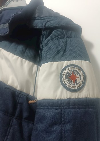 Erkek Mavi Kapitone Mont - Görsel 2