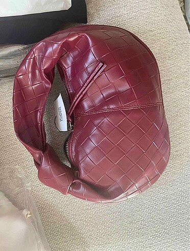 bordo el çantası