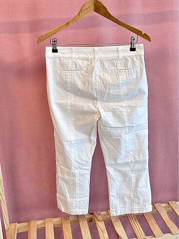 38 Beden beyaz Renk LCW yan marka southblue Capri paça kısmı düğmeli cepli pantolon