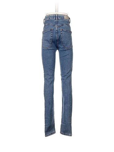 32 Beden Pull and Bear Skinny %70 İndirimli.
