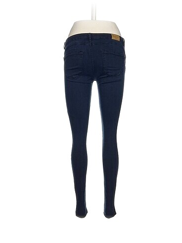 36 Beden Bershka Skinny %70 İndirimli.