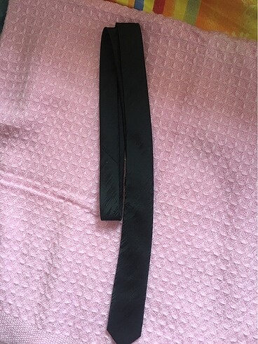 Siyah desenli kravat