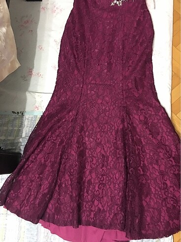 44 Beden bordo Renk Bordo dantelli kolsuz gece elbisesi