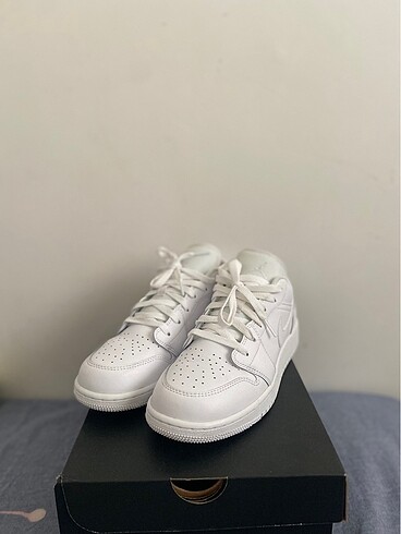 Nike air Jordan beyaz 38.5