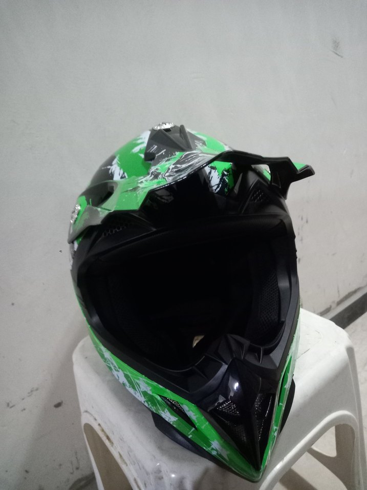 parlak yeşil Cross kask - Görsel 2