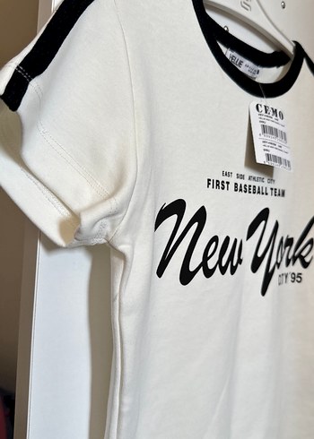 Beyaz Kısa Kollu Tişört - Görsel 3