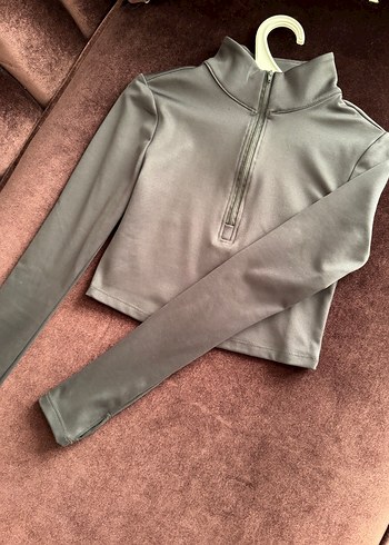 Siyah Yarım Fermuarlı kesik parmaklı uzun kollu crop - Görsel 3