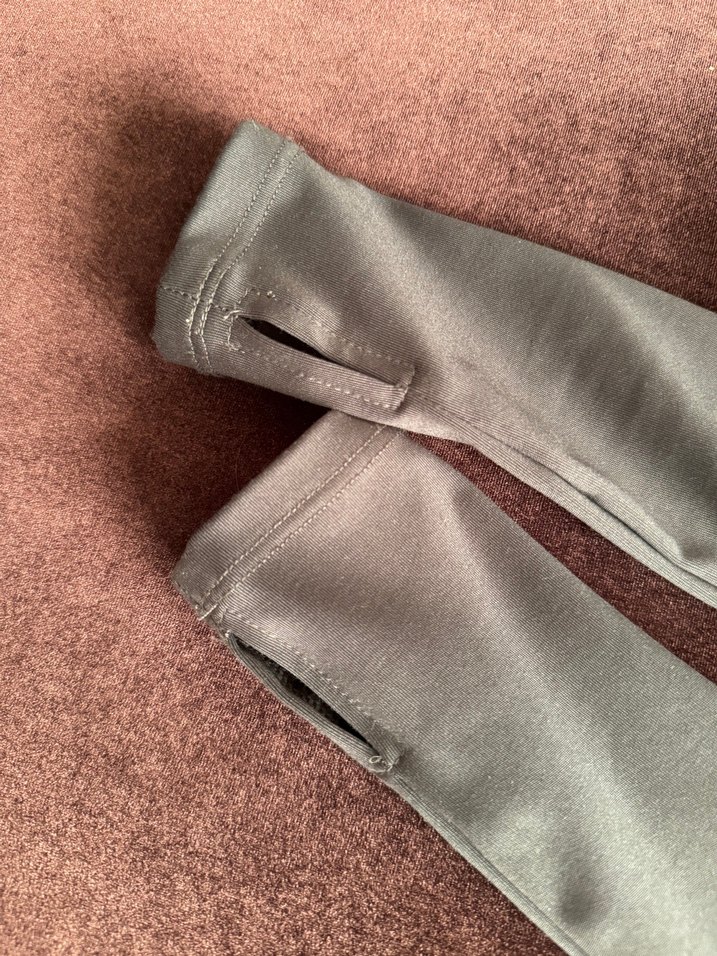 Siyah Yarım Fermuarlı kesik parmaklı uzun kollu crop - Görsel 2