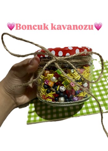 Renkli Boncuk Kavanozu