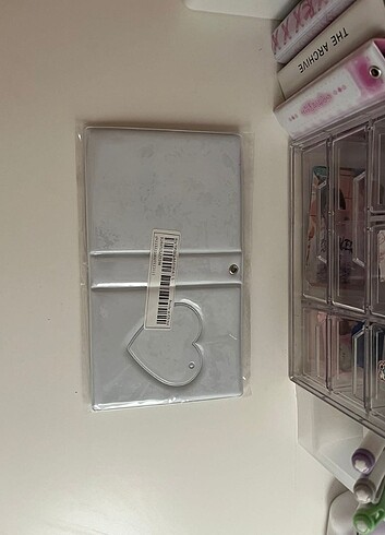 Beyaz kalpli binder