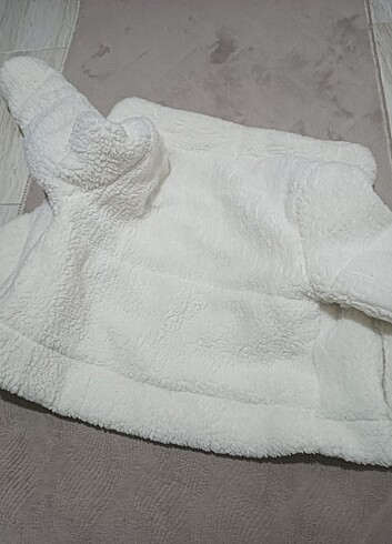 Peluş beyaz mont