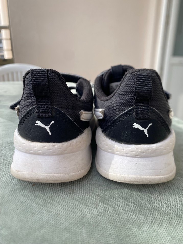 Erkek Çocuk Siyah Beyaz Puma Cırt Cırtlı Spor Ayakkabı - Görsel 4