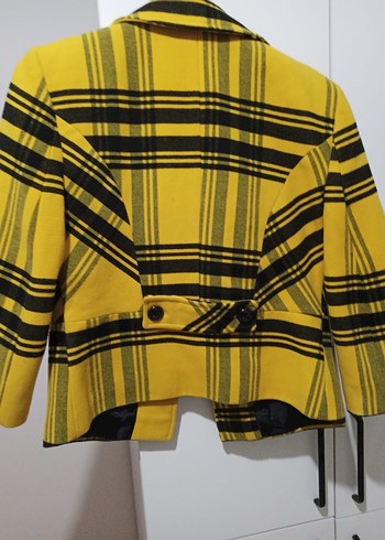 Sarı Ekose Desenli Düğmeli Kadın Kısa Ceket - Görsel 2
