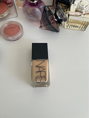 Nars Nars Light Reflecting Fondöten