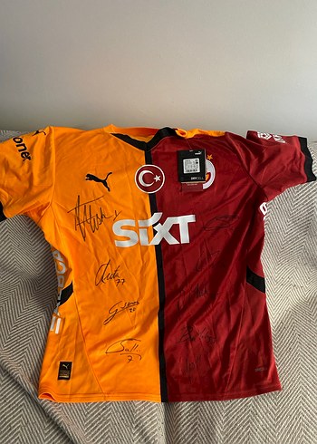 Galatasaray A Takım İmzalı Forma - Görsel 2