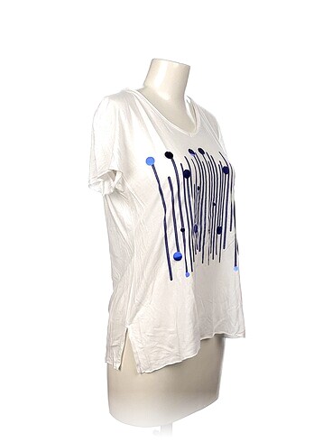 Xint Xint T-shirt %70 İndirimli.