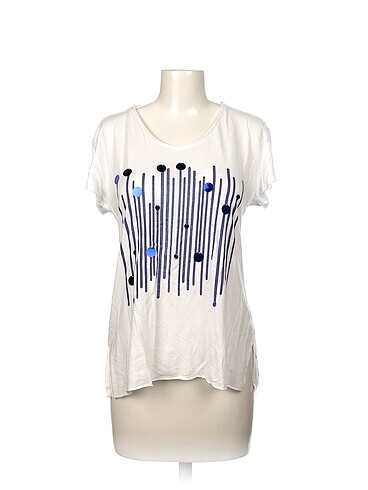 Xint T-shirt %70 İndirimli.