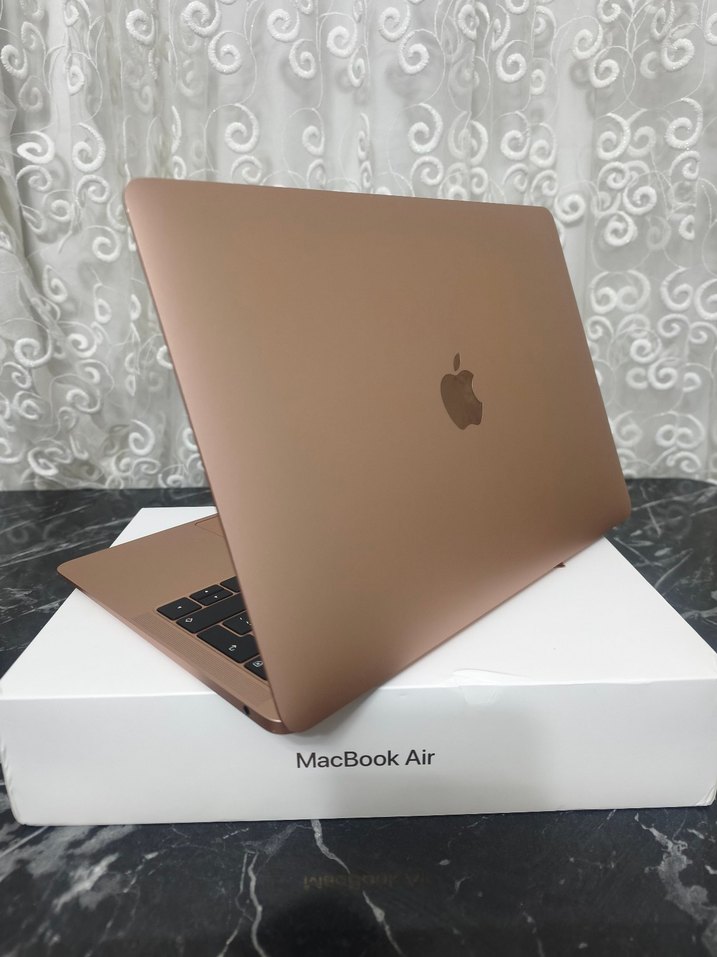 Sıfır Gibi Macbook Air 2018 256 GB - Görsel 3