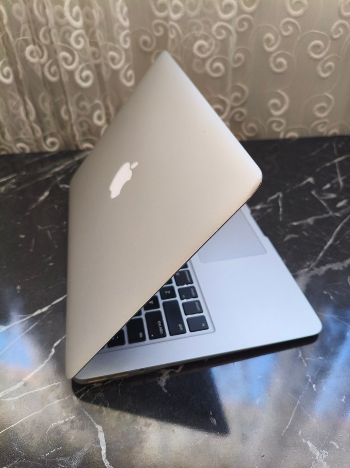 Temiz Macbook Air 2017 - Görsel 3