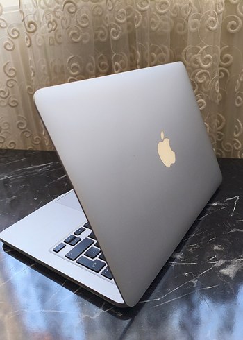 Apple Tertemiz Macbook Pro 2015 Retina
