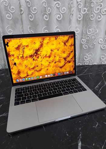 Temiz Sorunsuz Macbook Pro 2017 Retina - Görsel 3