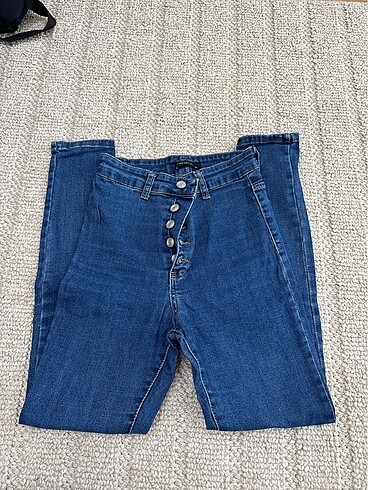 Milla önden dugmeli jean
