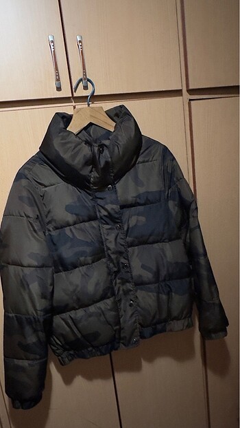 Zara mont