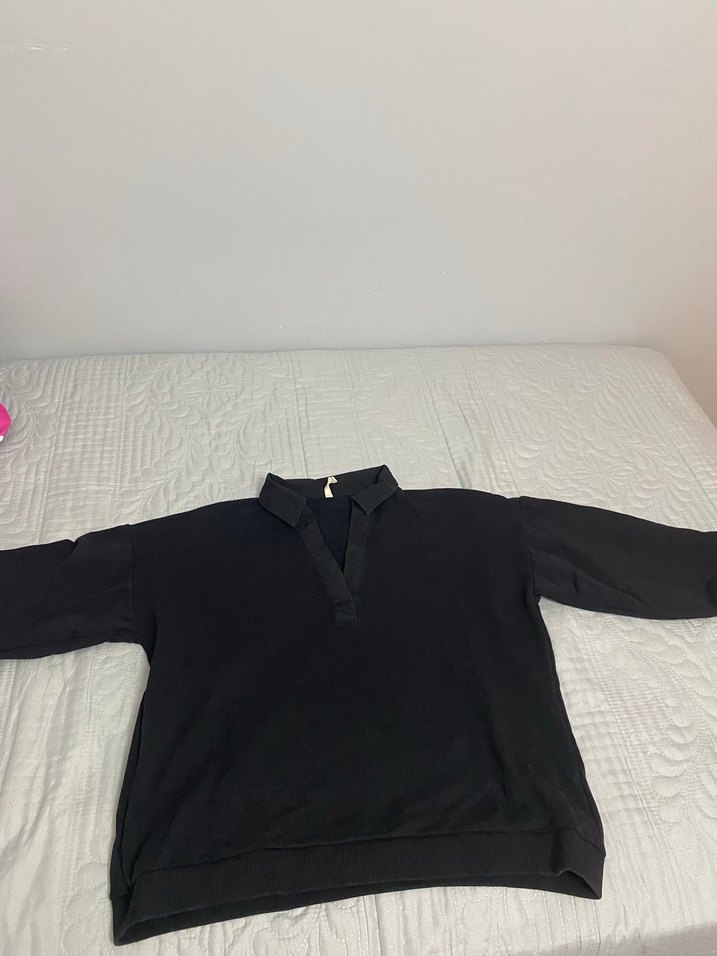 Yargıcı Siyah Gömlek Yaka Kadın Sweatshirt - Görsel 2