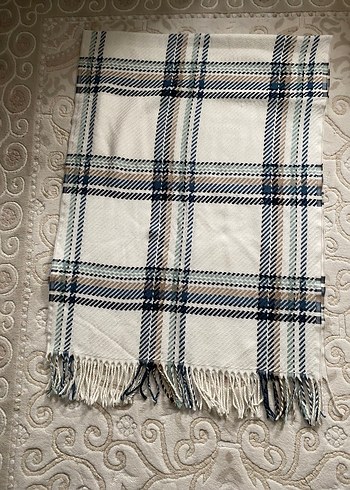 LcWaikiki Kadın Ekose Desenli atkı şal - Görsel 3