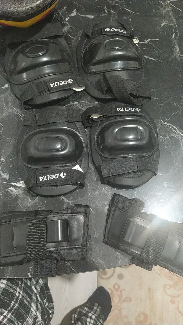 Kırmızı Siyah Renkli bisiklet kaskı takim - Görsel 3