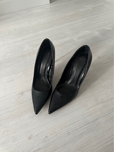 Bershka Stiletto Ayakkabı
