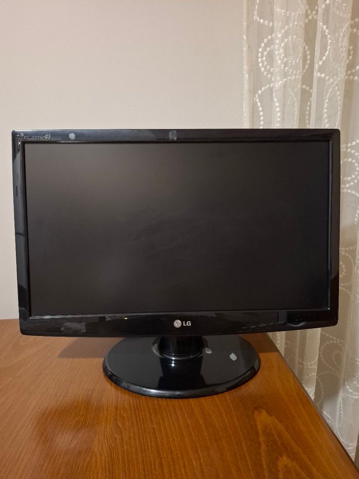 Siyah LG Bilgisayar Monitörü - Görsel 2