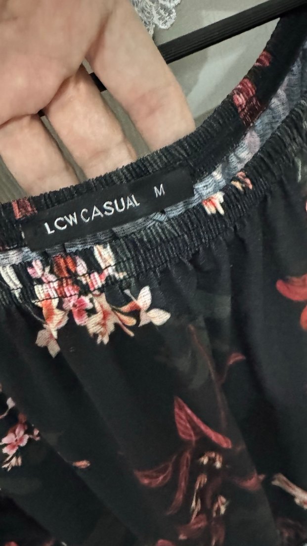 Siyah Çiçek Desenli Salaş Bohem Bluz - Görsel 3