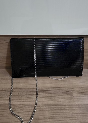 Zincir Detaylı Siyah Kadın Clutch - Görsel 2