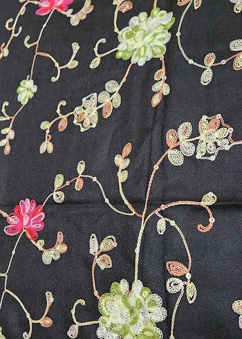 Boncuk İşlemeli Bohem Kadın Şal - Görsel 2