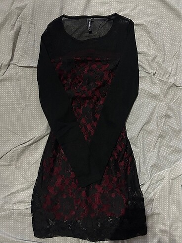 34 Beden siyah dantelli bordo gotik elbise