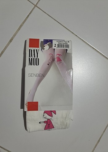 Desenli Külotlu Çorap