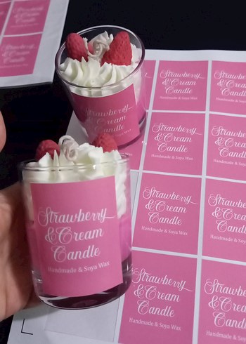 Çilek ve Krem Kokulu Pembe Mum - Görsel 3