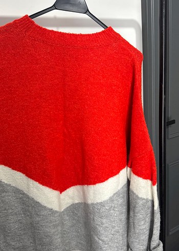 Kırmızı Gri Çizgili Kadın Triko Kazak - Görsel 2