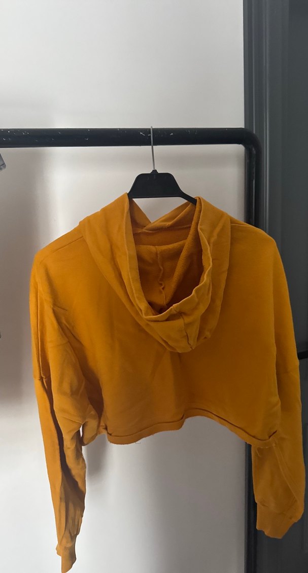 Sarı Baskılı Rahat Kesim Crop Sweatshirt - Görsel 2