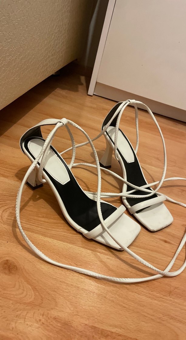 Beyaz  Topuklu Sandalet - Görsel 2