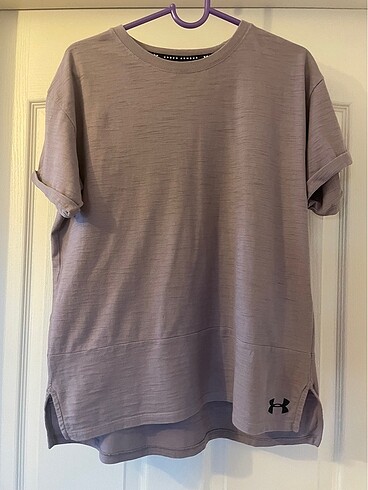 Orijinal Under Armour kadın tişört