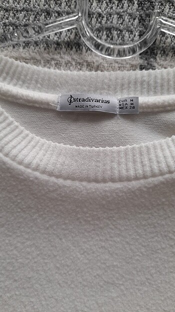 Stradivarius Stradivarius sweatshirt M beden hic giyinilmedi etiketi yok