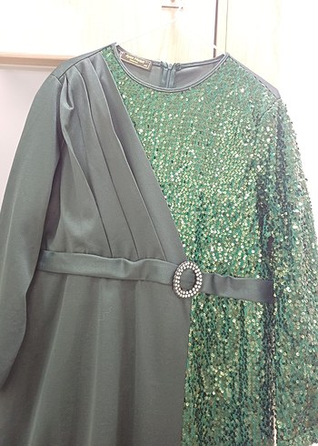 Yeşil Sırtı Drapeli Uzun Abiye Elbise - Görsel 4