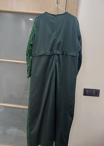 Yeşil Sırtı Drapeli Uzun Abiye Elbise - Görsel 3