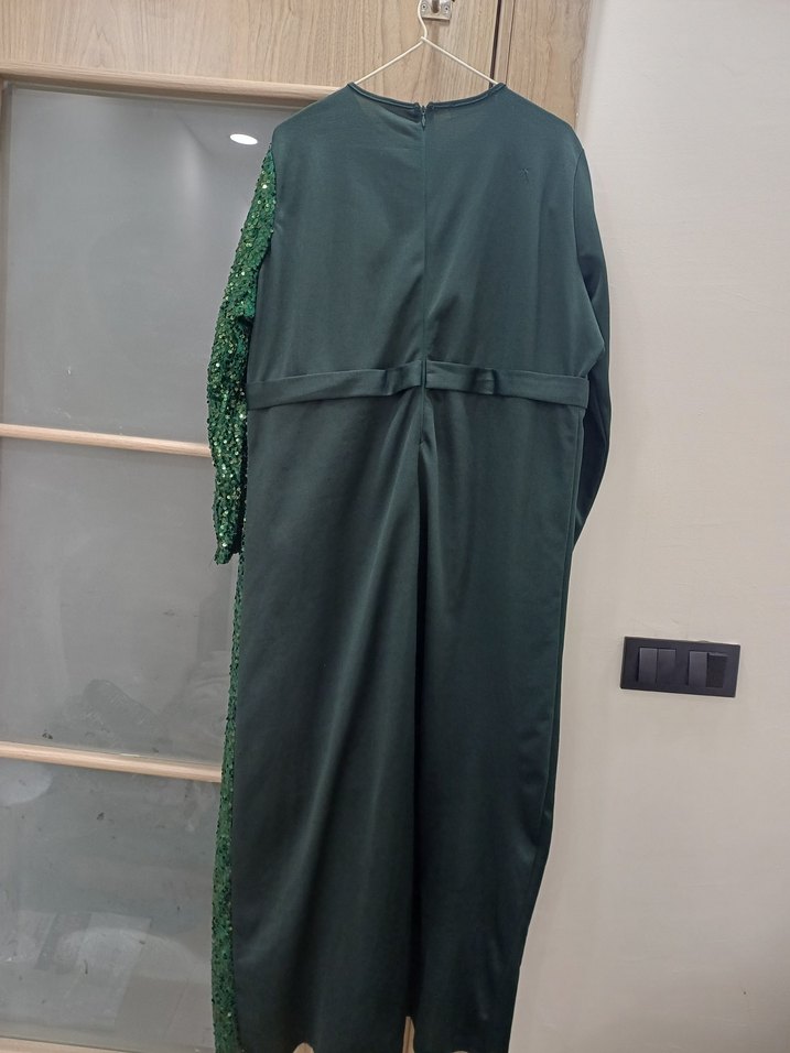 Yeşil Sırtı Drapeli Uzun Abiye Elbise - Görsel 3