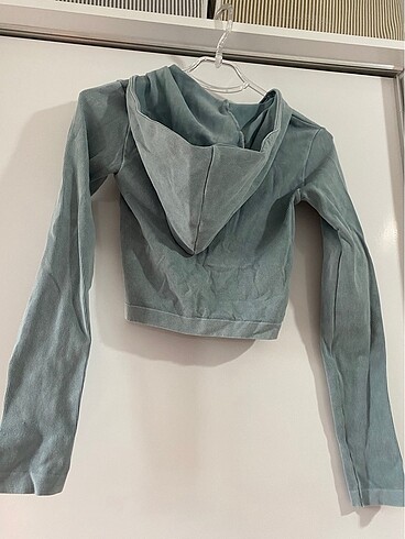 l Beden yeşil Renk Bershka üst