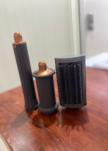 Dyson Gri Saç Şekillendirici Aparatlar Seti