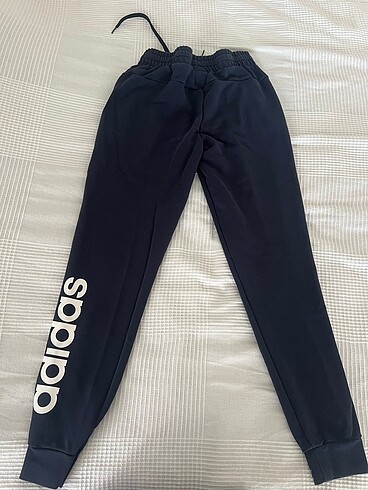 15-16 Yaş Beden Adidas eşofman