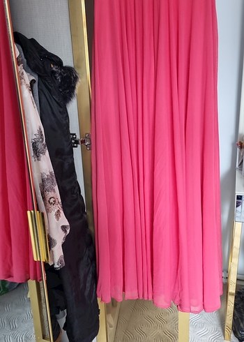 Pembe V Yaka Drapeli Uzun Abiye Elbise - Görsel 3